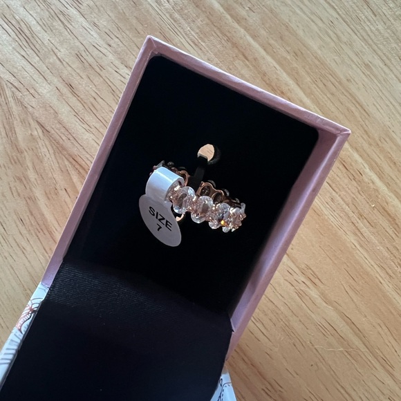 NWT size 7 eternity ring - Picture 2 of 4